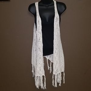 Sweater fringed vest